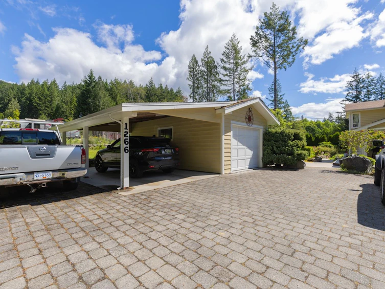 1266 Reed Road, Gibsons, BC, V0N 1V7 - 17