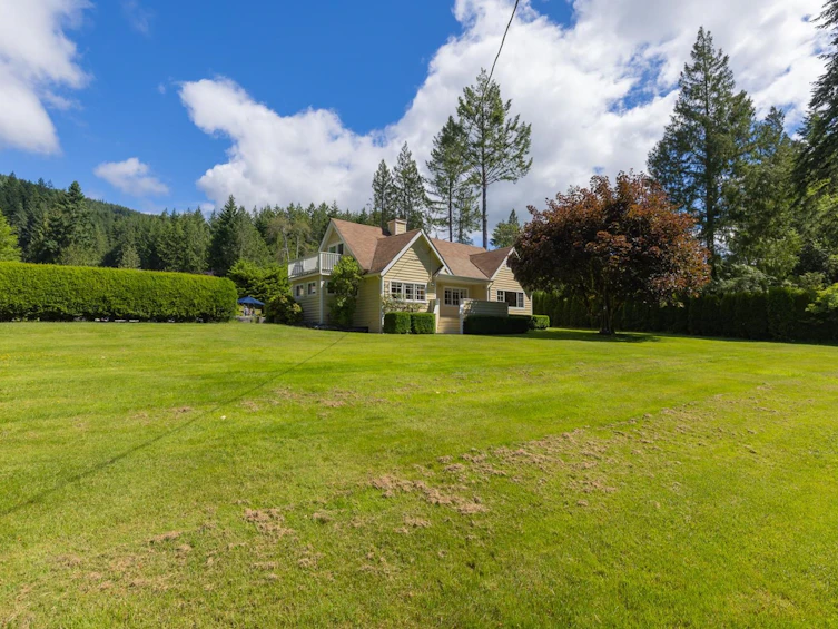 1266 Reed Road, Gibsons, BC, V0N 1V7 - 2