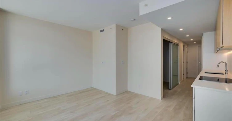 2506-13318 104 Avenue, Surrey, BC, V3T 0R2 - 2