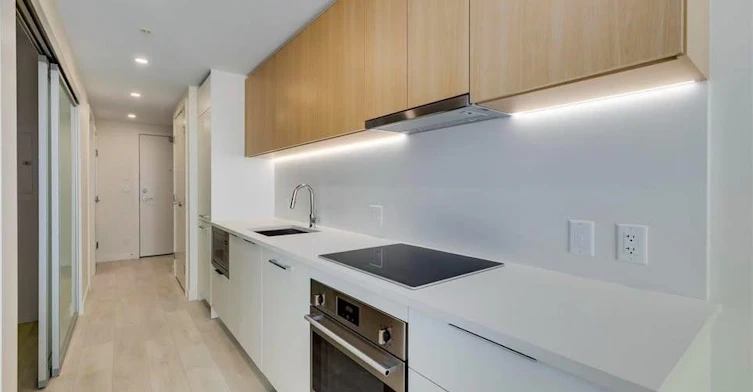 2506-13318 104 Avenue, Surrey, BC, V3T 0R2 - 8