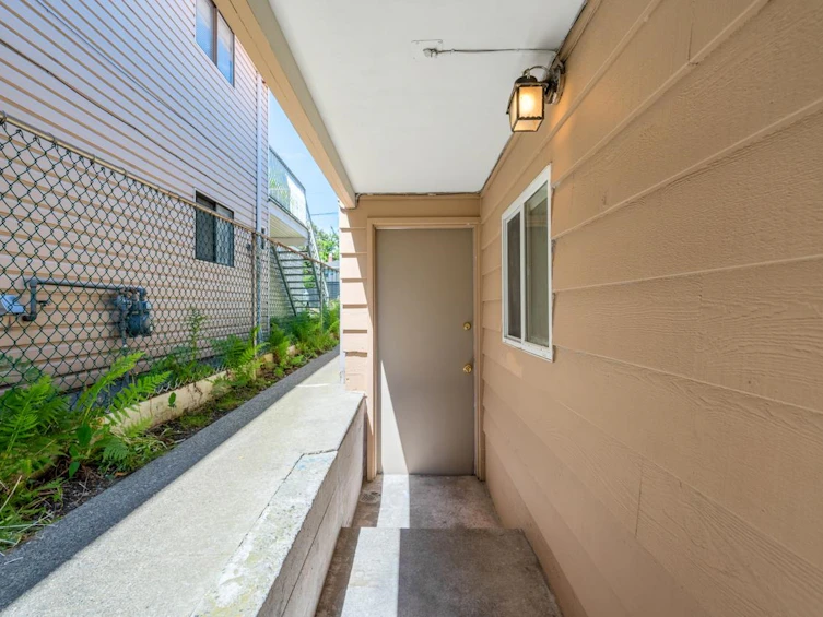 6175 Quebec Street, Vancouver, BC, V5W 2P6 - 35