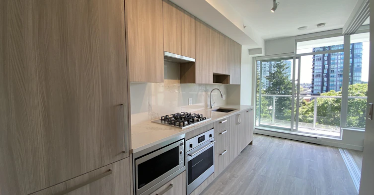 506-13350 Central Avenue, Surrey, BC, V5T 1V4 - 7