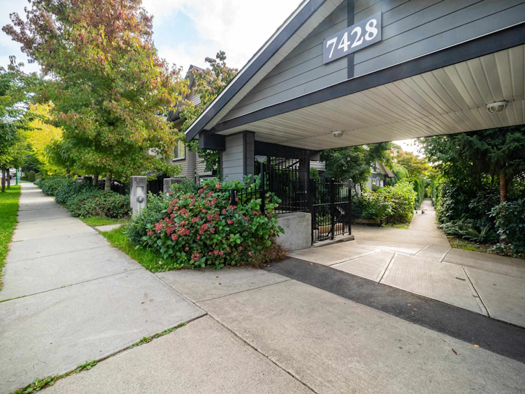 24-7428 14th Avenue, Burnaby, BC, V3N 0C2 - 4
