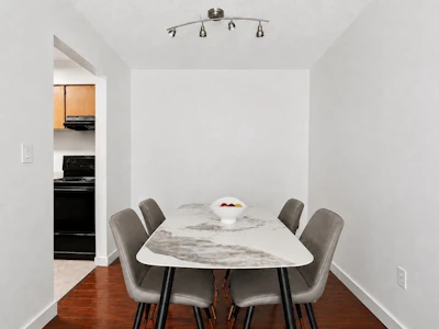 202-2328 Oxford Street - 3