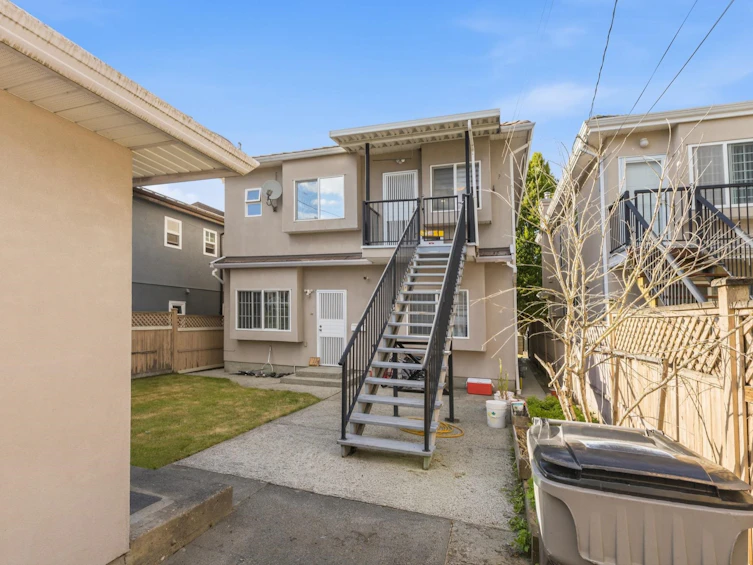 3186 E 18th Avenue, Vancouver, BC, V5M 2R5 - 25