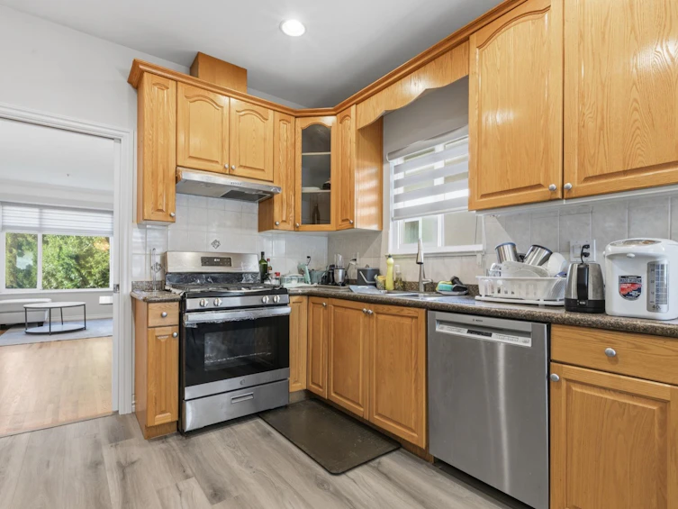 3186 E 18th Avenue, Vancouver, BC, V5M 2R5 - 8