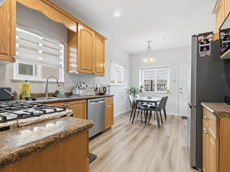 3186 E 18th Avenue, Vancouver, BC, V5M 2R5 - 9