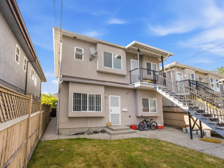 3186 E 18th Avenue, Vancouver, BC, V5M 2R5 - 23