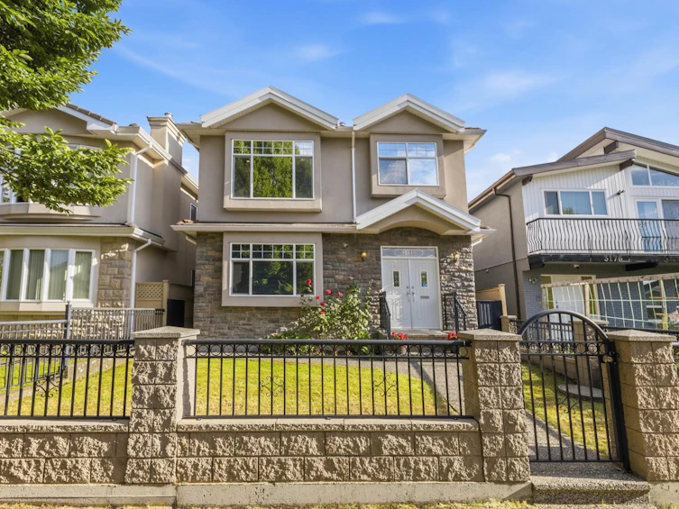 3186 E 18th Avenue, Vancouver, BC, V5M 2R5