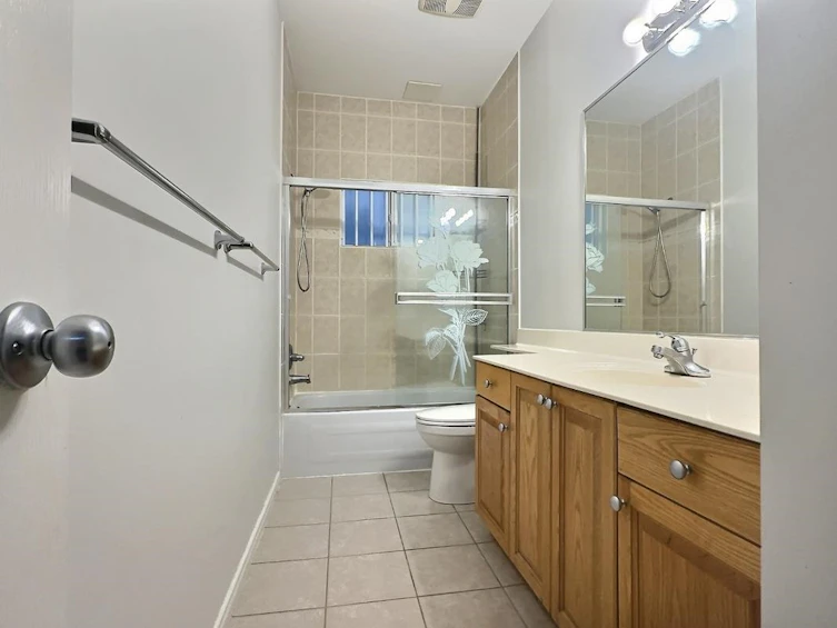 3186 E 18th Avenue, Vancouver, BC, V5M 2R5 - 21