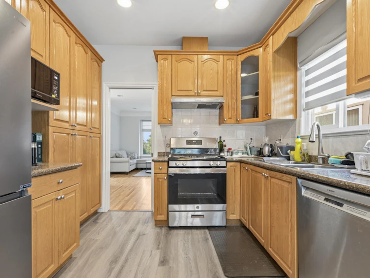 3186 E 18th Avenue, Vancouver, BC, V5M 2R5 - 10