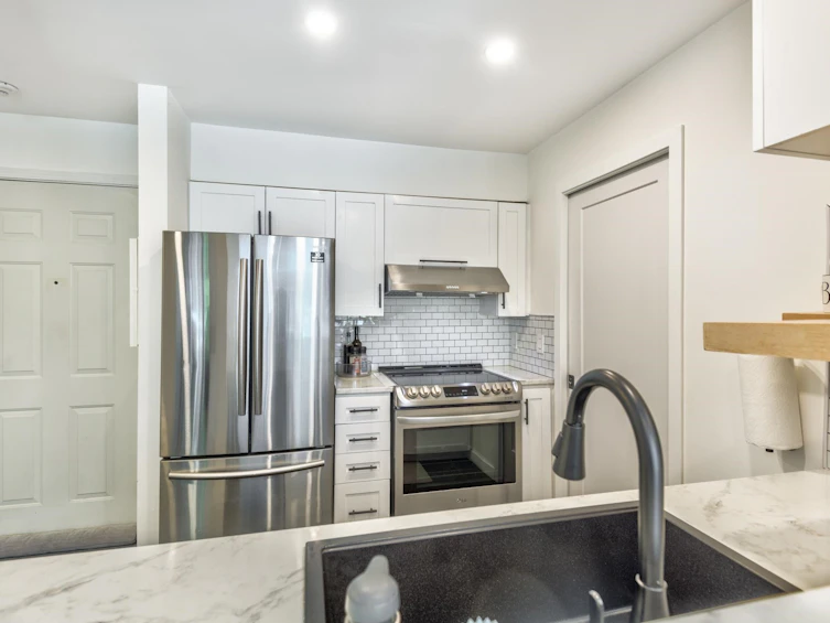 307-5281 Oakmount Crescent, Burnaby, BC, V5H 4S7 - 11