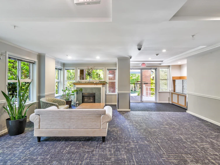 307-5281 Oakmount Crescent, Burnaby, BC, V5H 4S7 - 4