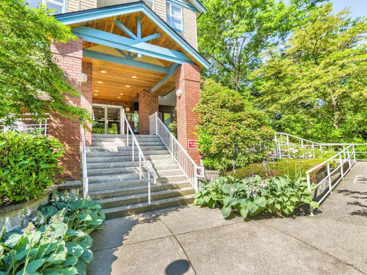 307-5281 Oakmount Crescent, Burnaby, BC, V5H 4S7 - 3