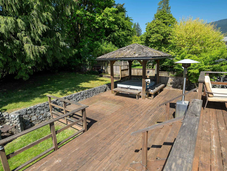 893 Friar Crescent, North Vancouver, BC, V7G 1M5 - 29