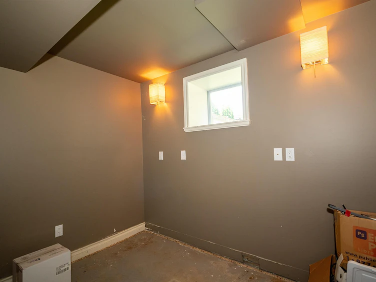 893 Friar Crescent, North Vancouver, BC, V7G 1M5 - 22