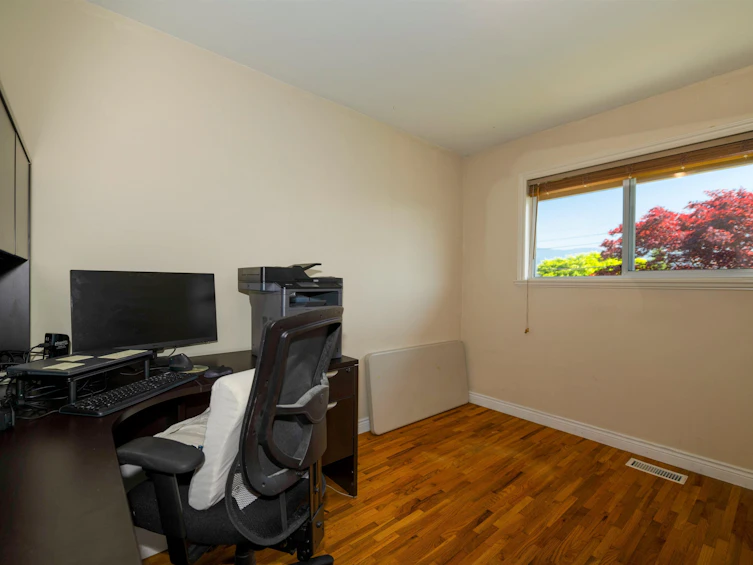 893 Friar Crescent, North Vancouver, BC, V7G 1M5 - 19