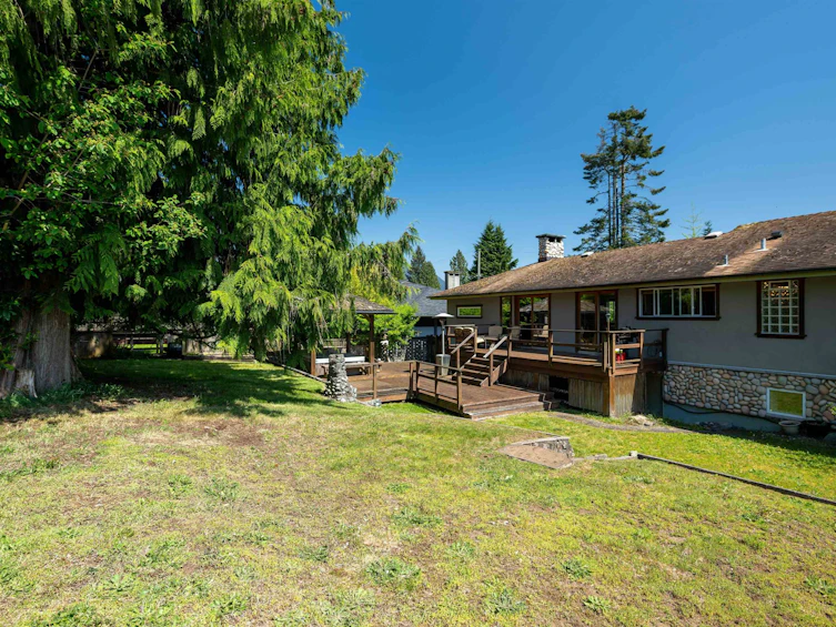 893 Friar Crescent, North Vancouver, BC, V7G 1M5 - 31