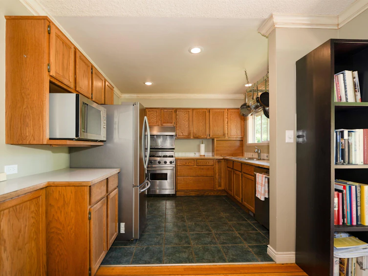 893 Friar Crescent, North Vancouver, BC, V7G 1M5 - 12