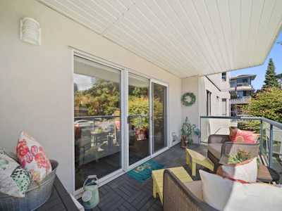 208-1441 Blackwood Street - 5