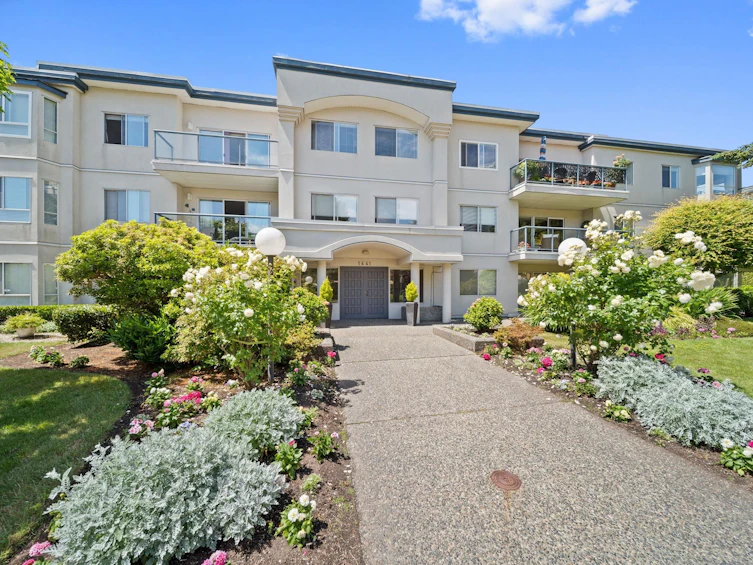 208-1441 Blackwood Street, Surrey, BC, V4B 3V6 - 22
