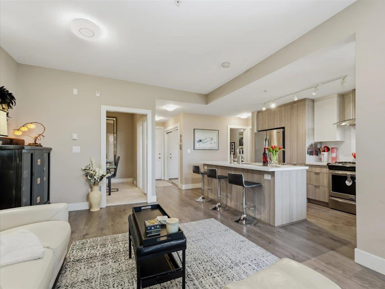 411-3602 Aldercrest Drive, North Vancouver, BC, V7G 0A2 - 6