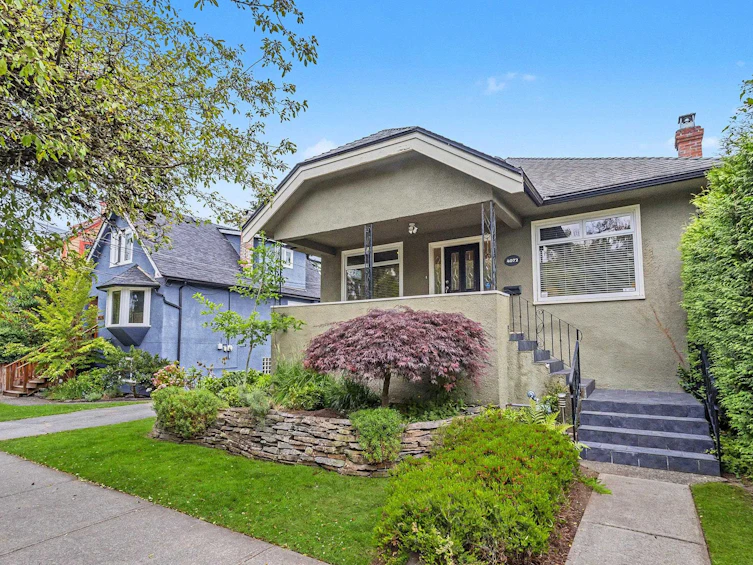 4072 Ontario Street, Vancouver, BC, V5V 3G5