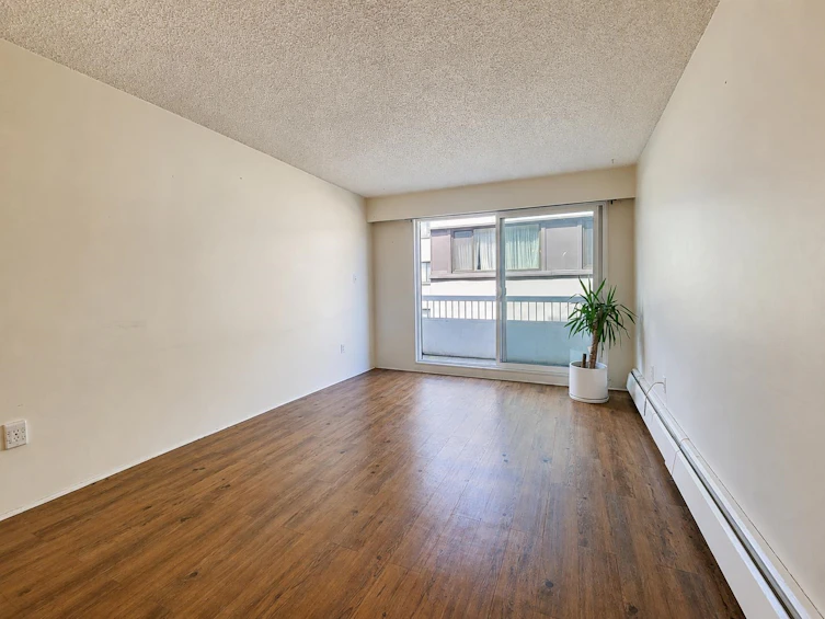306-2450 Cornwall Avenue, Vancouver, BC, V6K 1B8 - 2