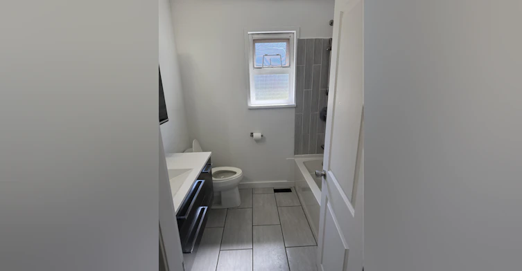 311 Leroy Street, Coquitlam, BC, V3K 5K5 - 6