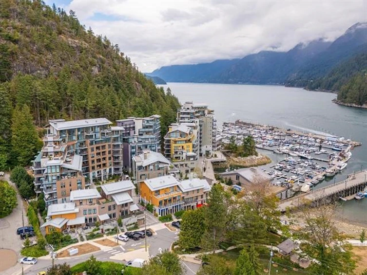 204-6699 Nelson Avenue, West Vancouver, BC, V7W 2B2 - 10