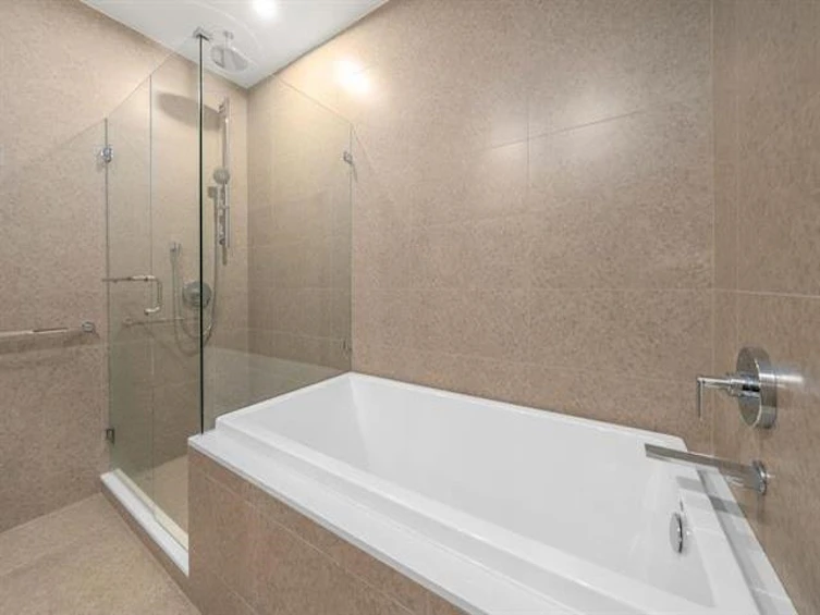 204-6699 Nelson Avenue, West Vancouver, BC, V7W 2B2 - 6