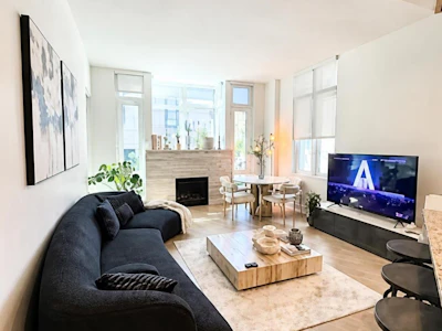 204-6699 Nelson Avenue - 5