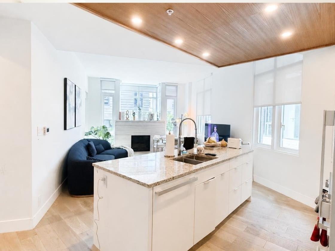 204-6699 Nelson Avenue, West Vancouver, BC, V7W 2B2 - 12