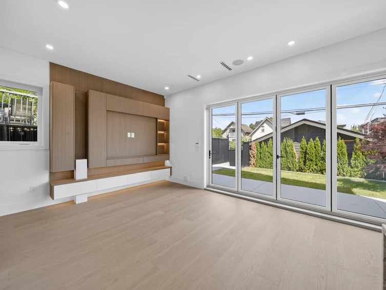 2-847 E 10th Avenue, Vancouver, BC, V5T 2A9 - 2