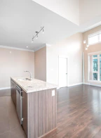 403 6888 Royal Oak Avenue