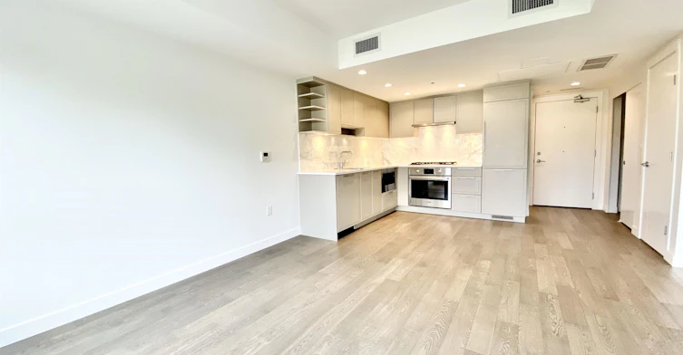 302-7828 Granville Street, Vancouver, BC, V6P 4Z2 - 2