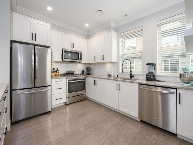 20-757 Orwell Street, North Vancouver, BC, V7J 3K6 - 4