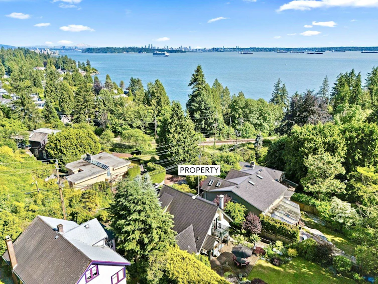 445 N Oxley Street, West Vancouver, BC, V7V 2L5 - 2