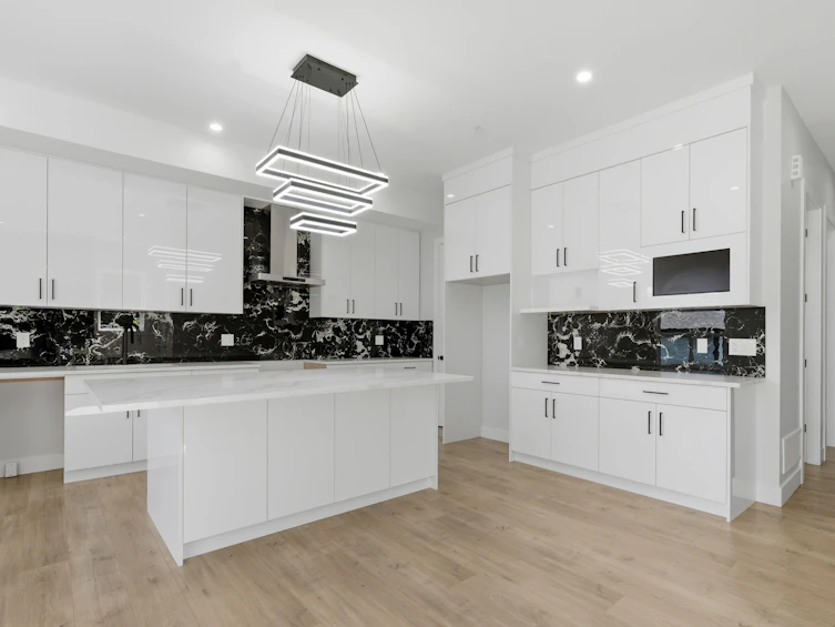 32611 Cherry Avenue, Mission, BC, V2V 2T8 - 11