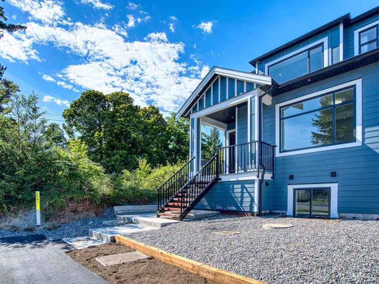 32611 Cherry Avenue, Mission, BC, V2V 2T8 - 2