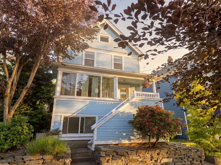 2057 Cypress Street, Vancouver, BC, V6J 3M2