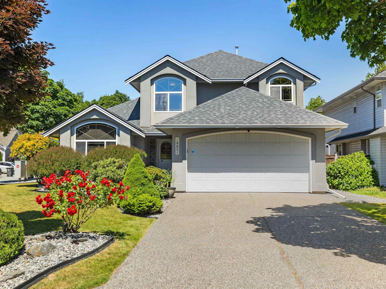 18851 64a Avenue, Surrey, BC, V3S 8V3