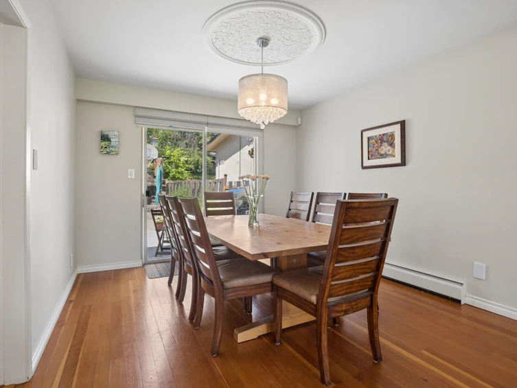 1034 Heywood Street, North Vancouver, BC, V7L 1H3 - 9