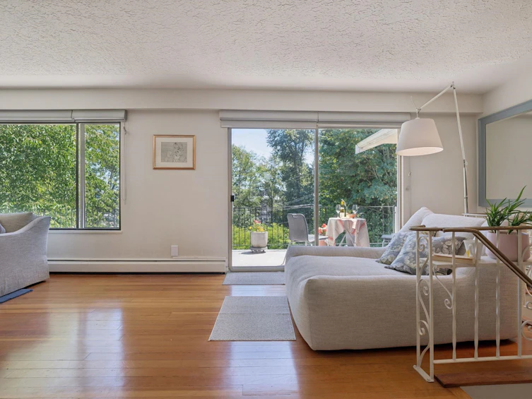 1034 Heywood Street, North Vancouver, BC, V7L 1H3 - 6