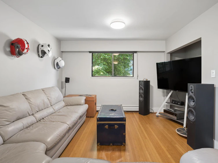 1034 Heywood Street, North Vancouver, BC, V7L 1H3 - 19