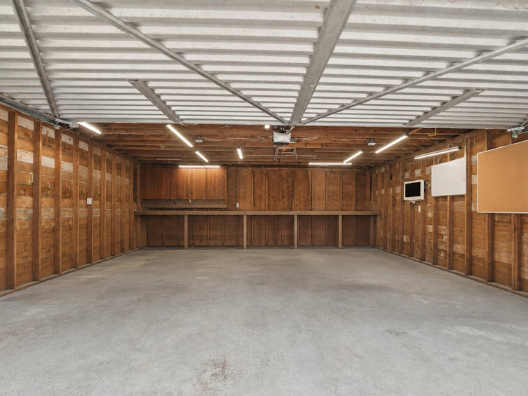 1034 Heywood Street, North Vancouver, BC, V7L 1H3 - 34