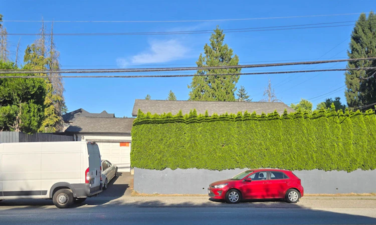 10080 140 Street