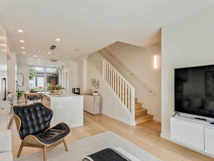 125-649 E 3rd Street, North Vancouver, BC, V7L 1G6 - 6