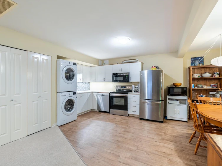 30 Hawthorn Drive, Port Moody, BC, V3H 0A4 - 28