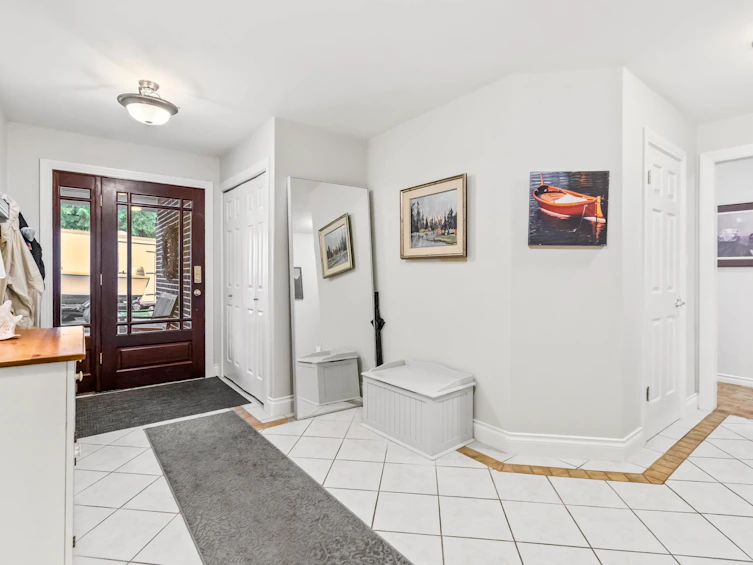 3010 Semiahmoo Trail, Surrey, BC, V4P 1H3 - 10